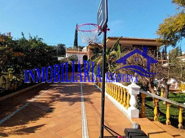 For sale of chalet in Córdoba