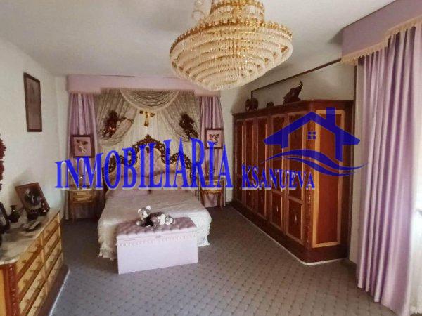 For sale of chalet in Córdoba