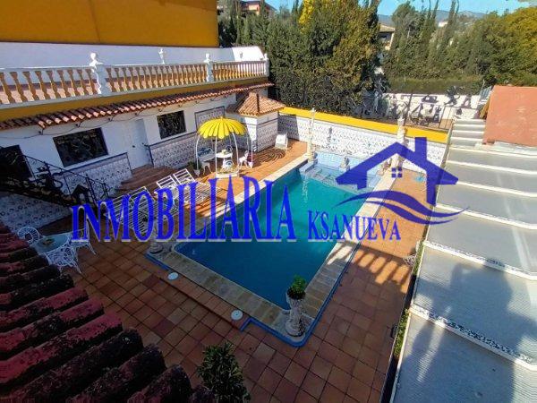 For sale of chalet in Córdoba