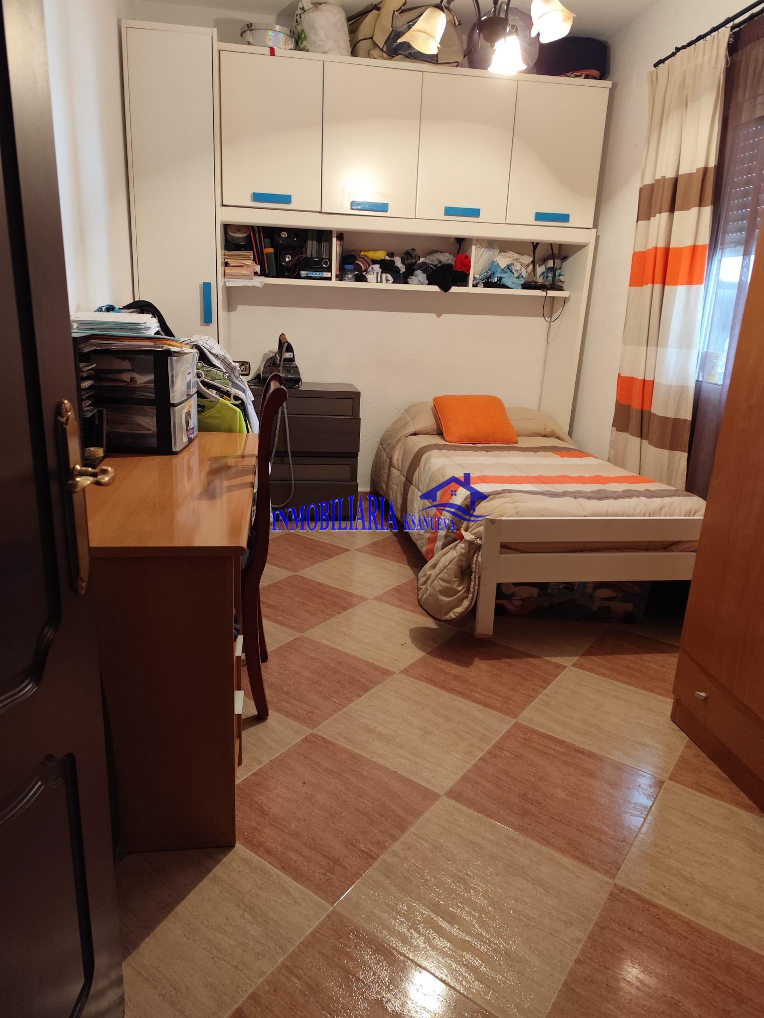 For sale of flat in Córdoba