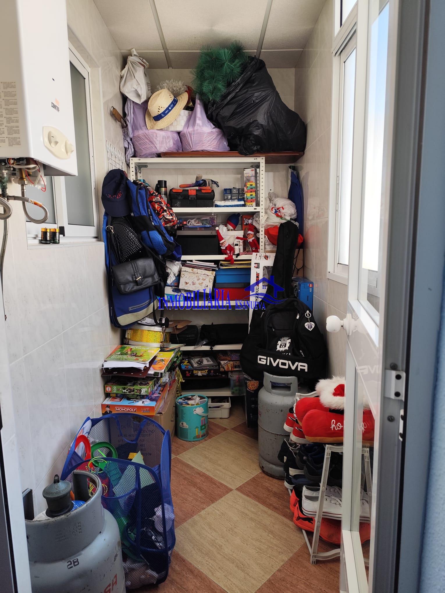 For sale of flat in Córdoba