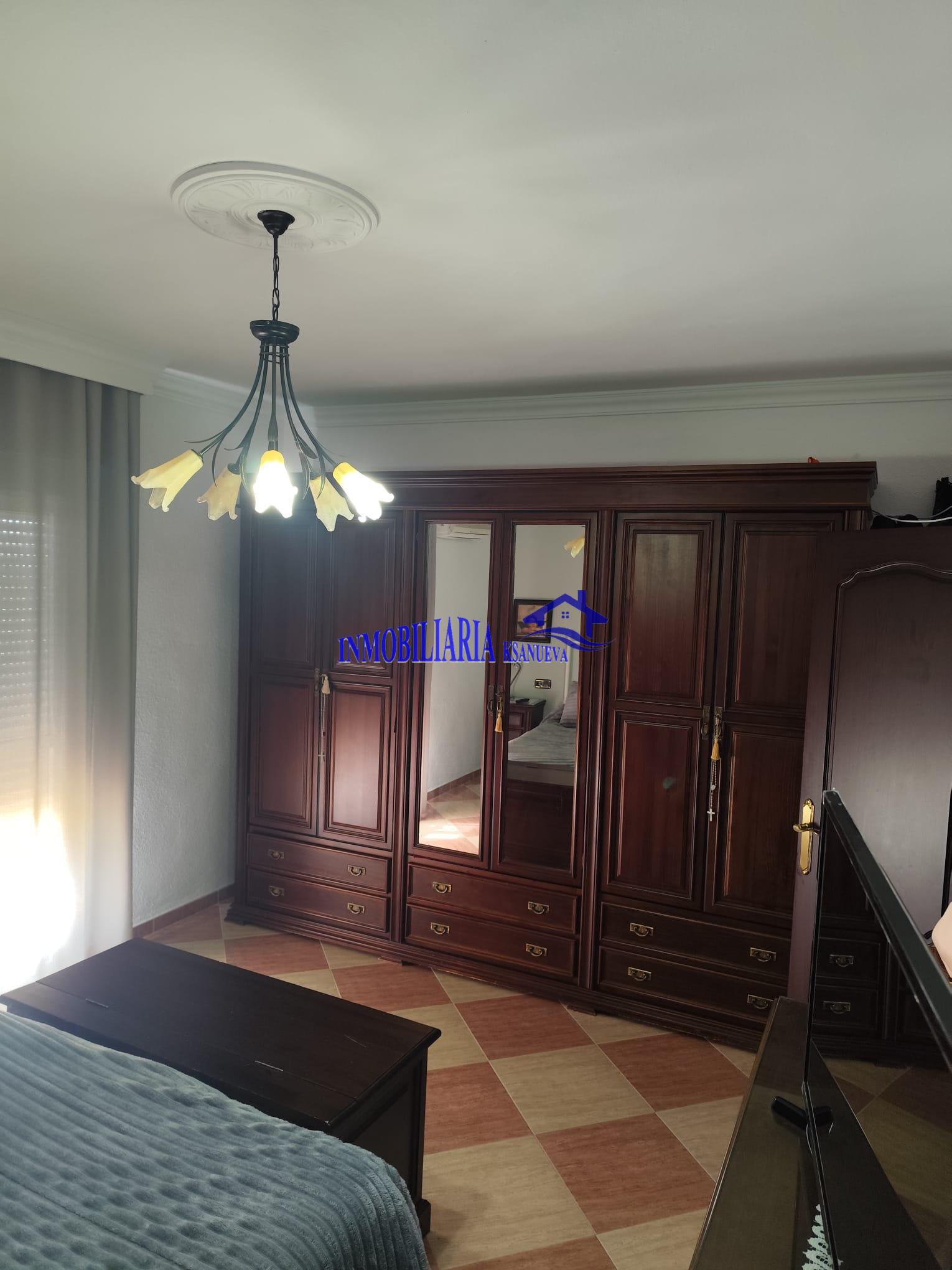 For sale of flat in Córdoba