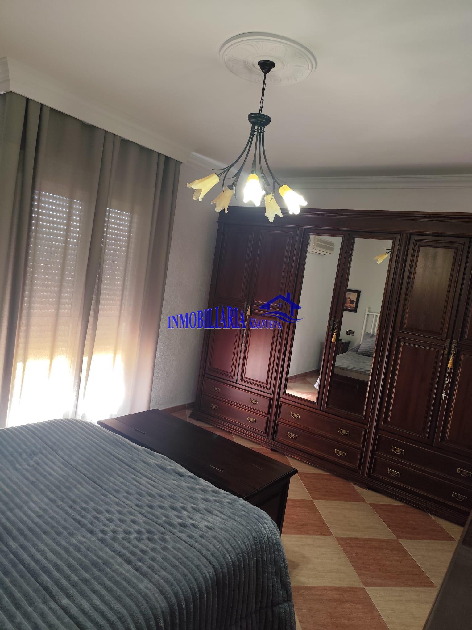For sale of flat in Córdoba