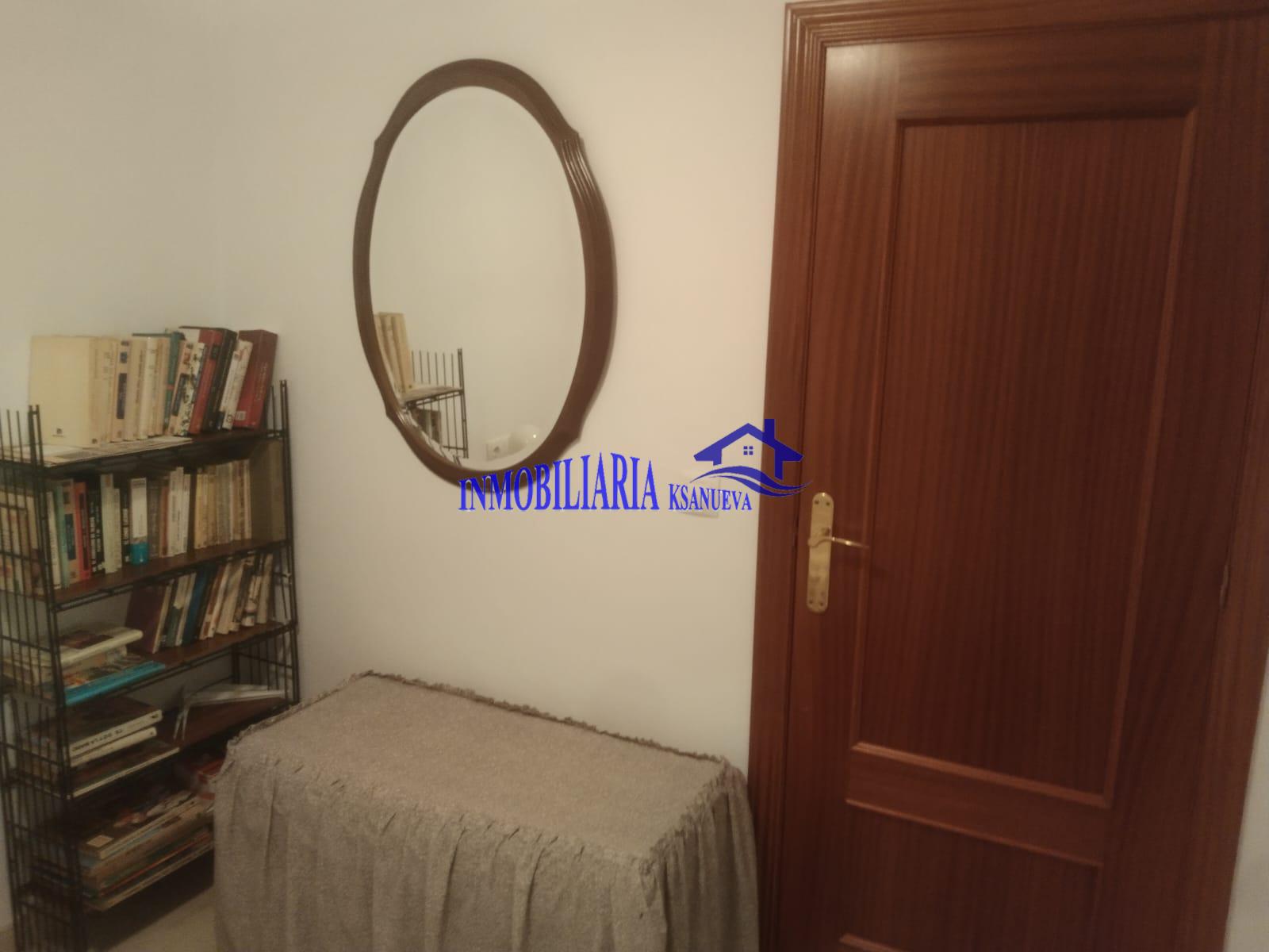 For sale of flat in Córdoba