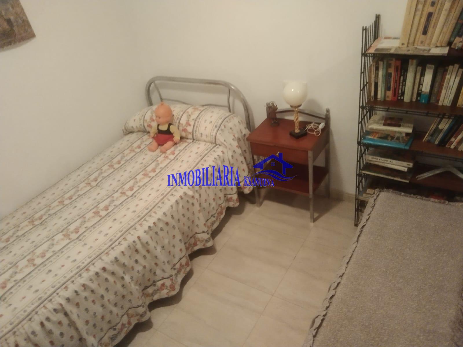For sale of flat in Córdoba
