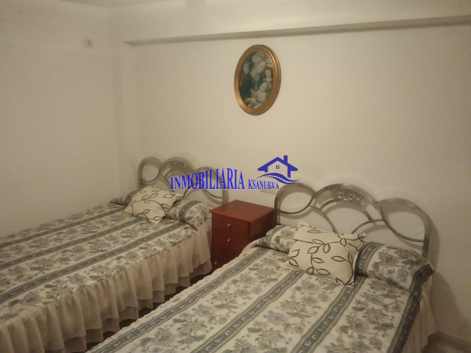 For sale of flat in Córdoba