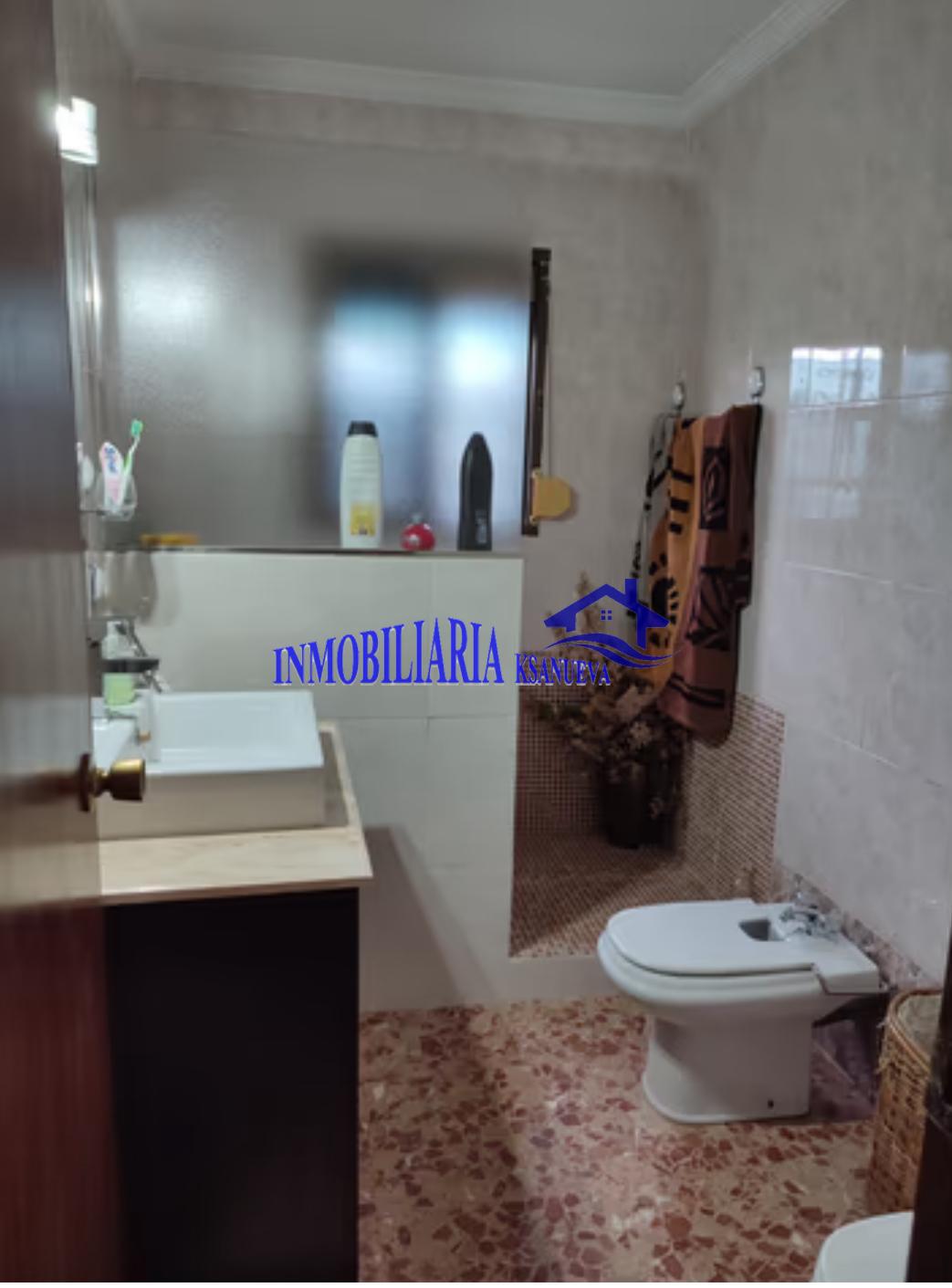 For sale of chalet in Córdoba
