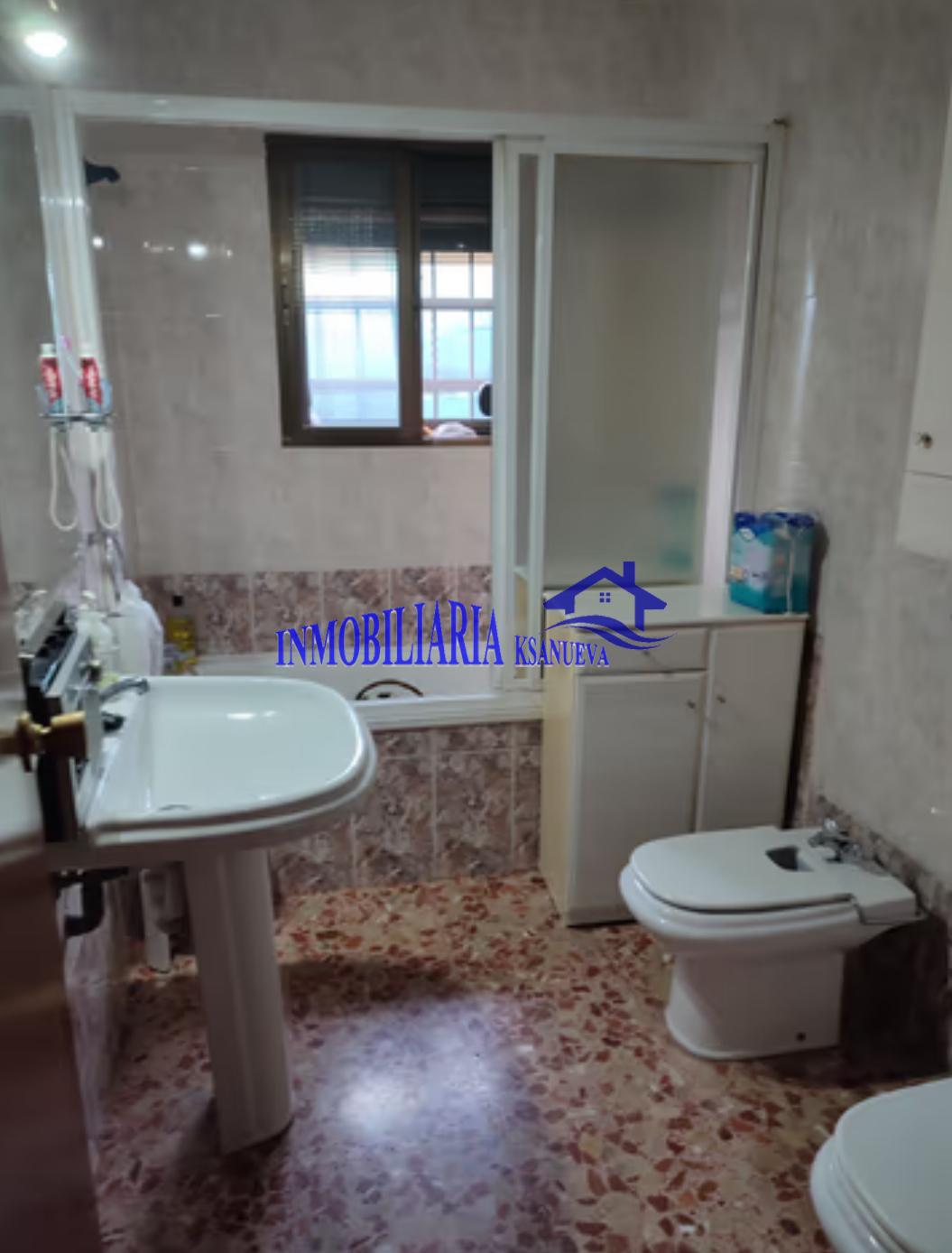 For sale of chalet in Córdoba