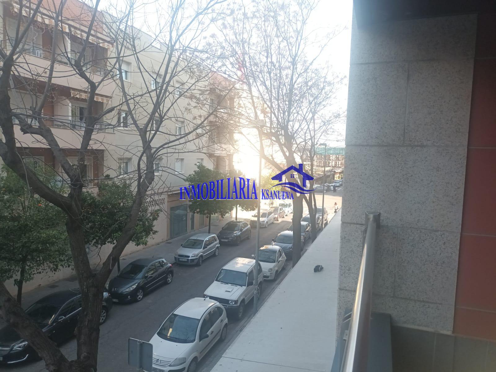 For sale of flat in Córdoba