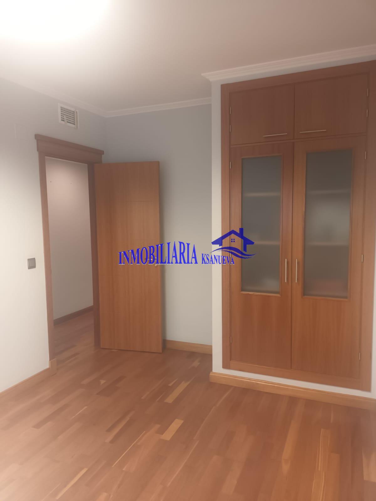 For sale of flat in Córdoba