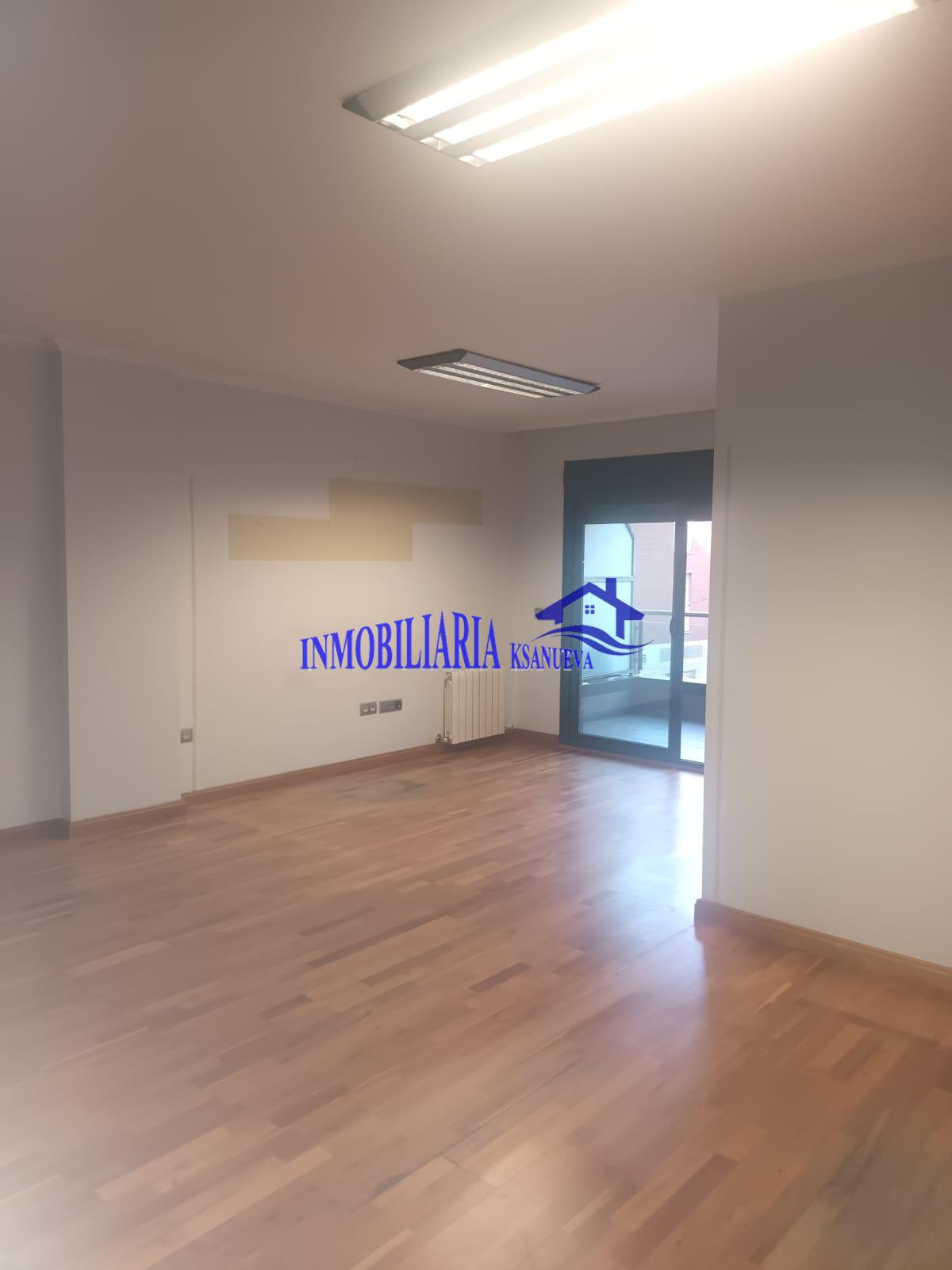 For sale of flat in Córdoba