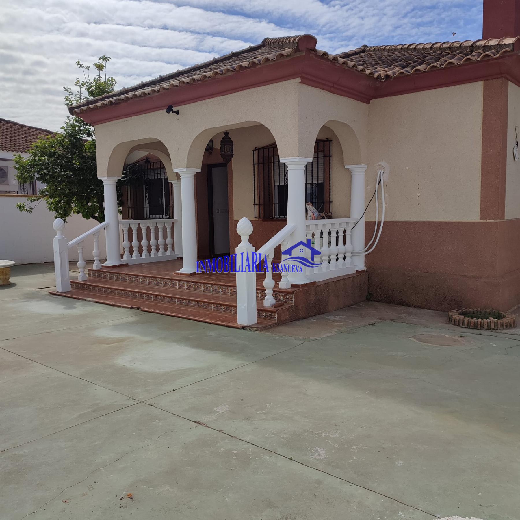For sale of chalet in Córdoba