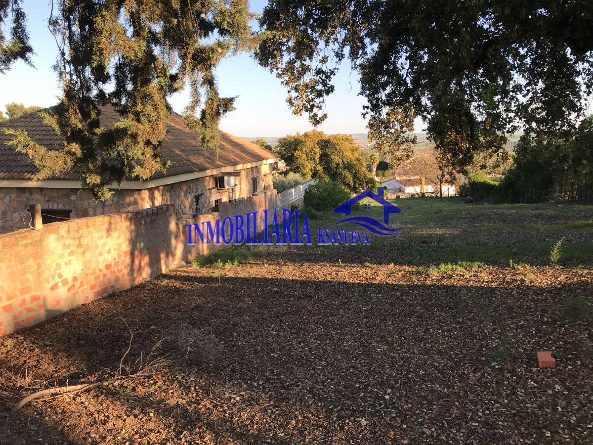 For sale of land in Córdoba
