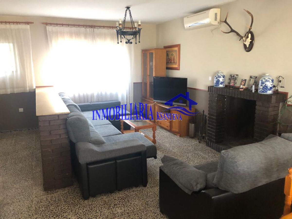 For sale of chalet in Córdoba
