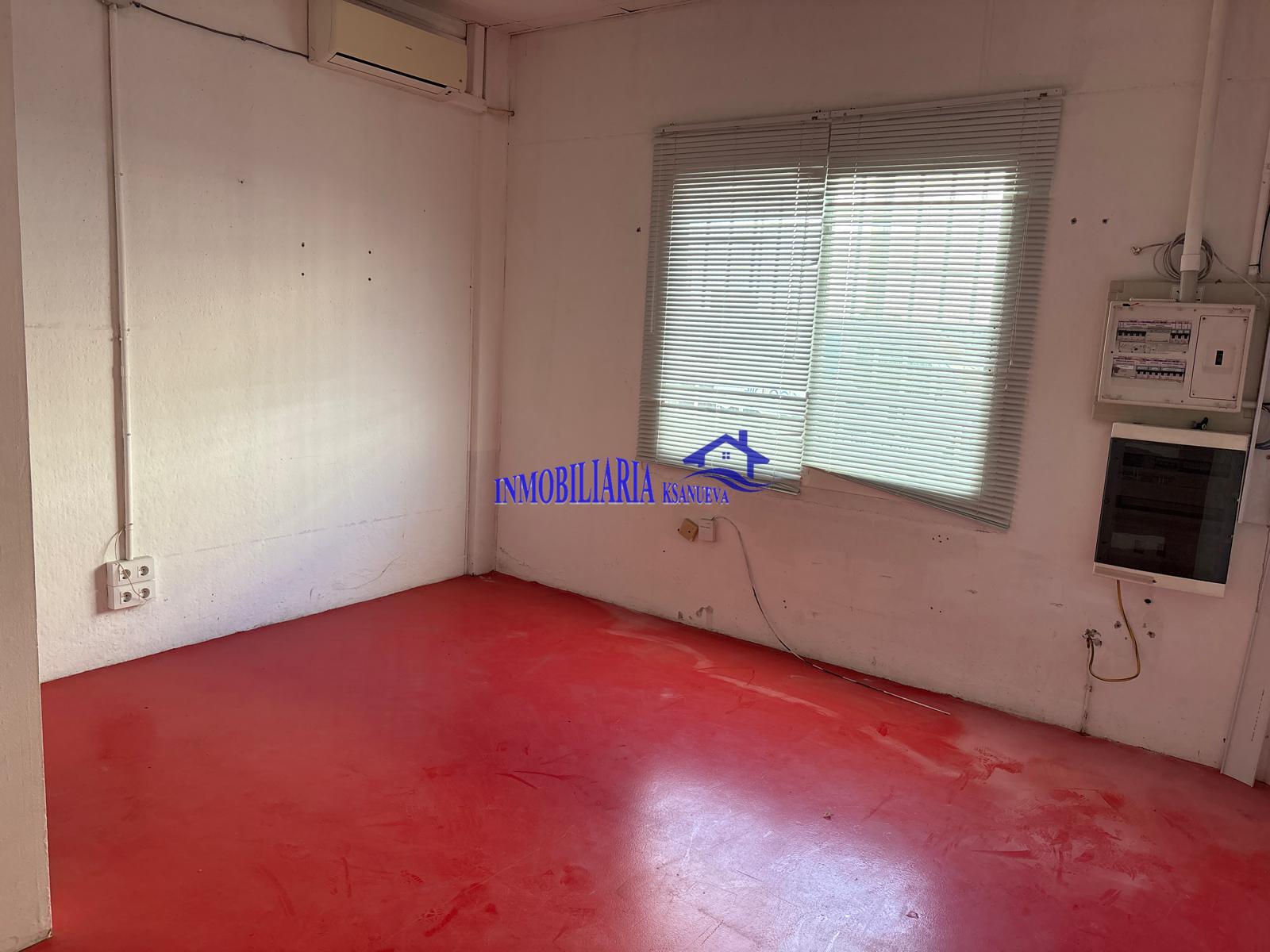 For rent of warehouse in Córdoba