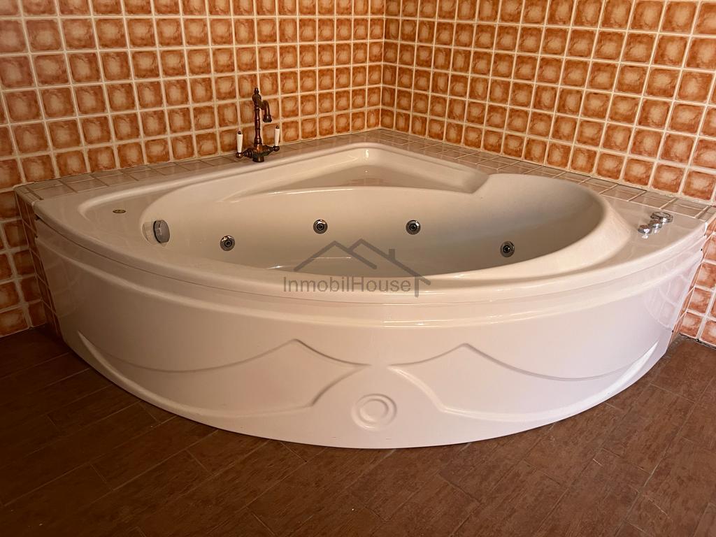 Köp av hus i Arona
