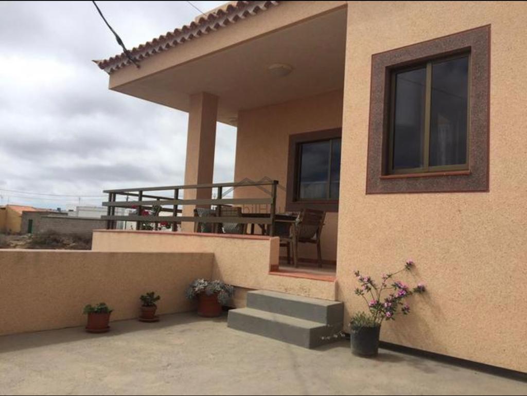 Köp av hus i Arico