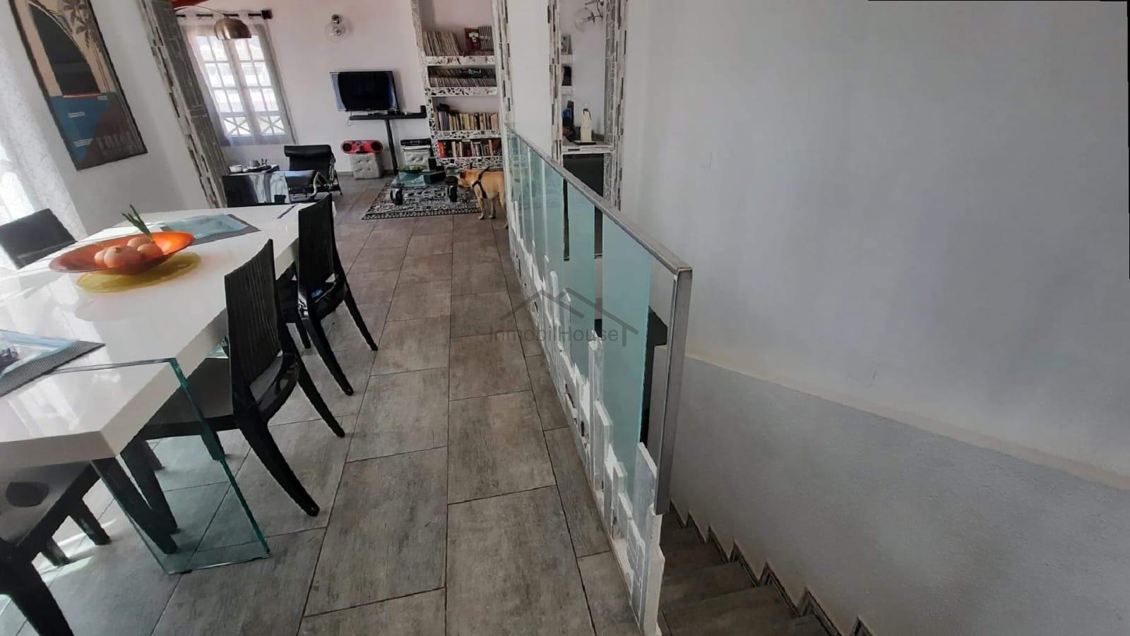Продажа от

 Домa на Costa Adeje