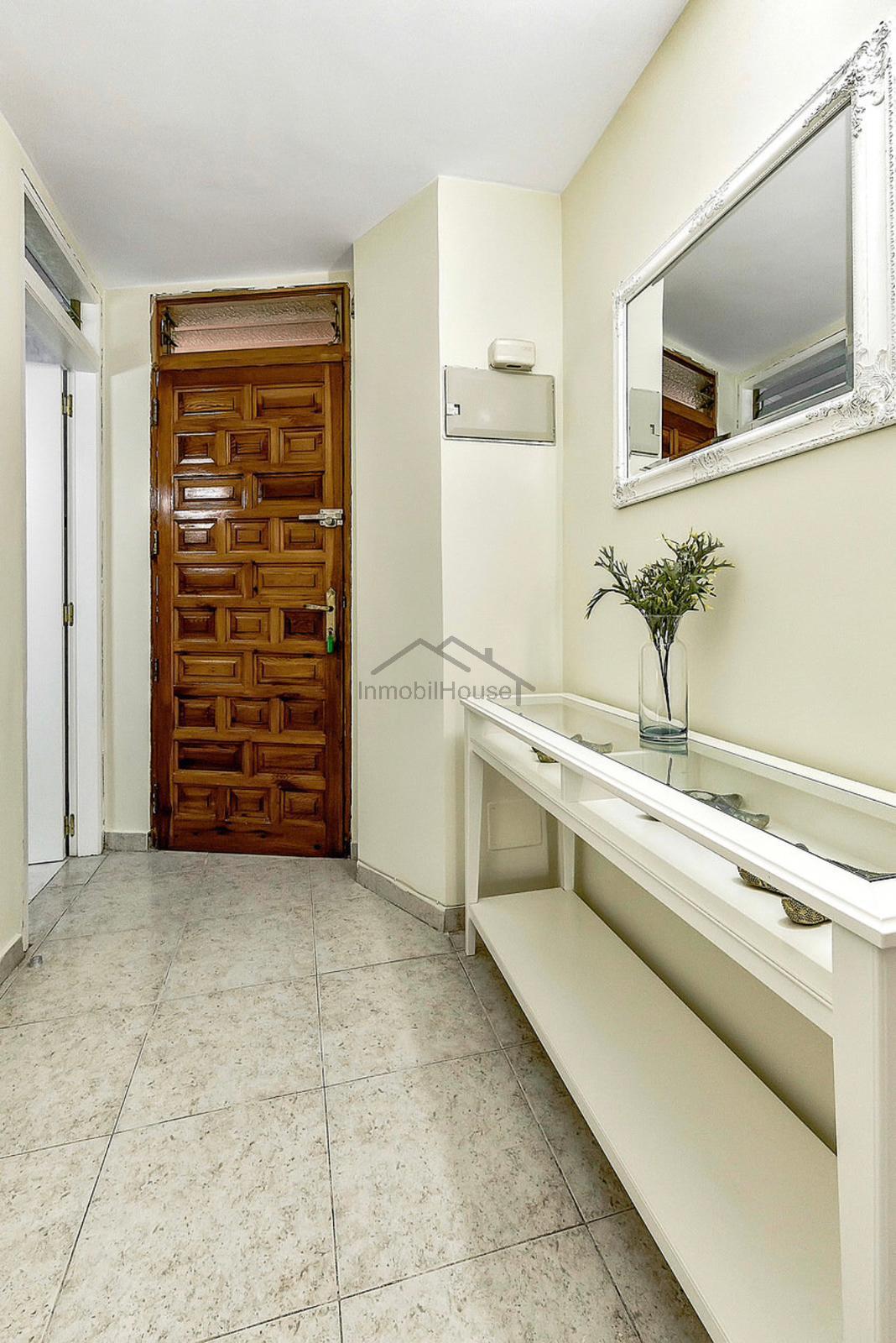 For sale of apartment in Los Cristianos