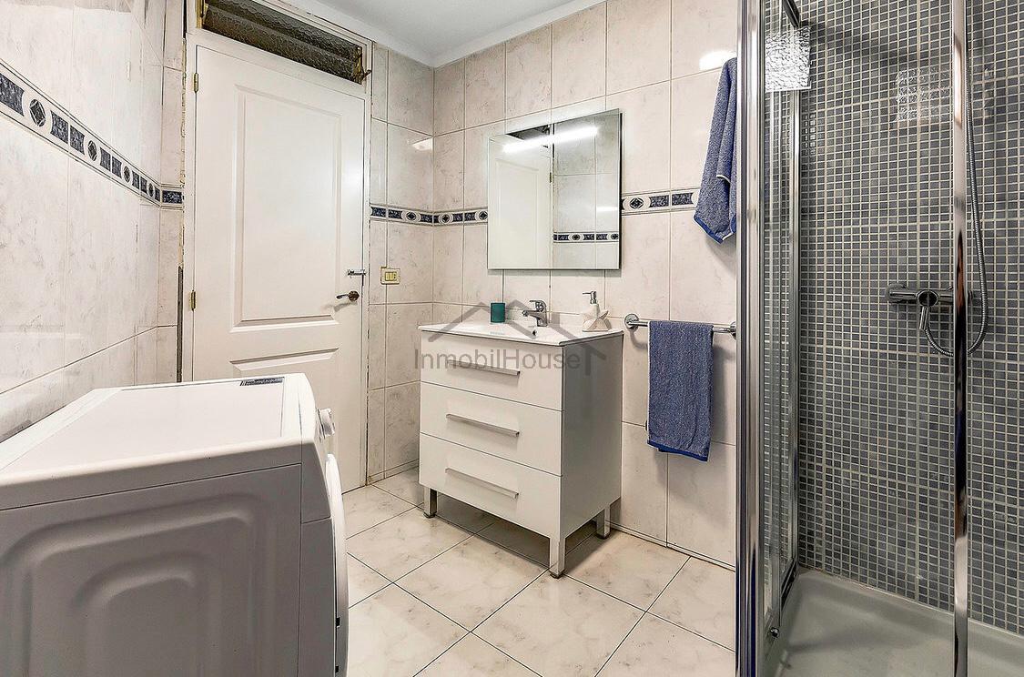 For sale of apartment in Los Cristianos