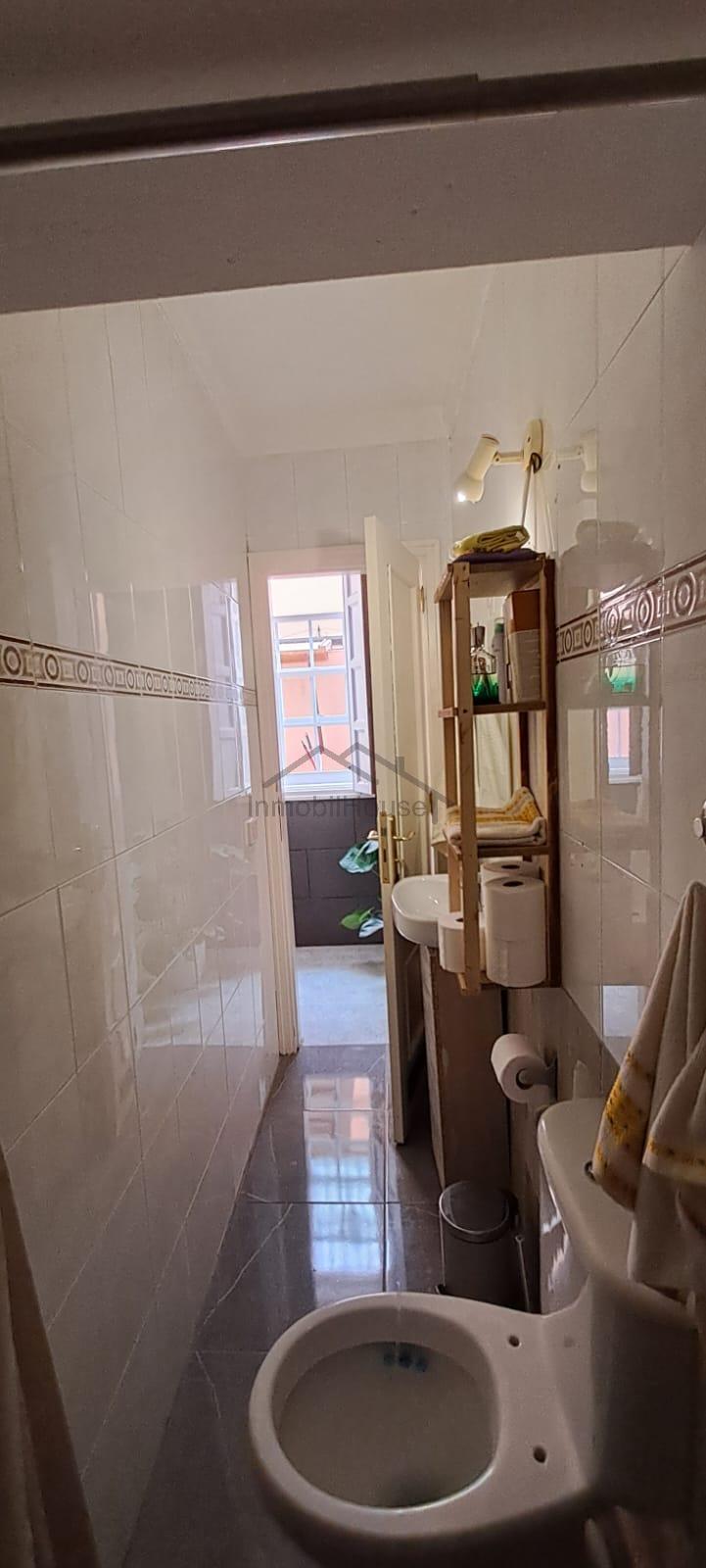 For sale of house in Arona