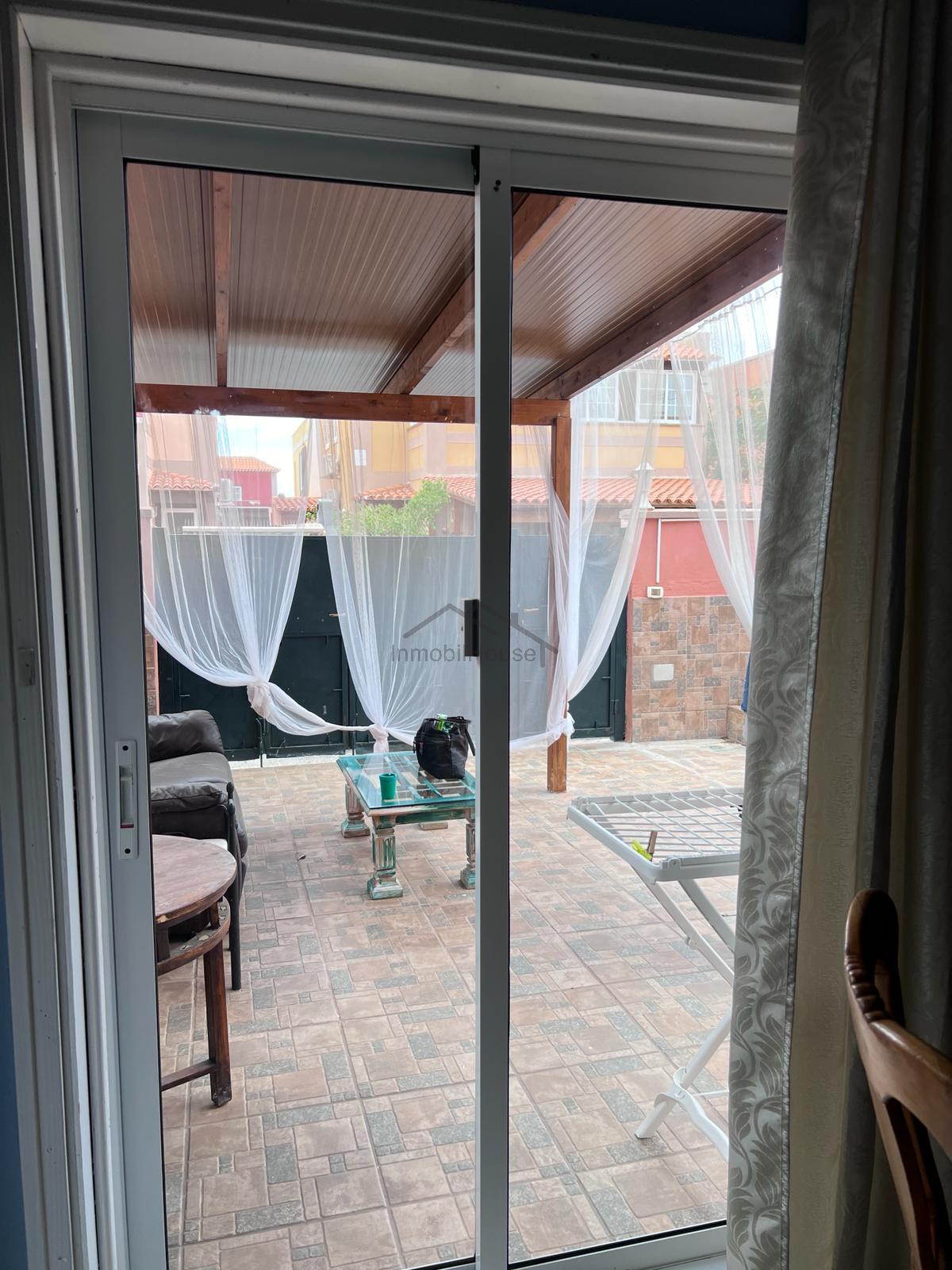 For sale of house in Arona