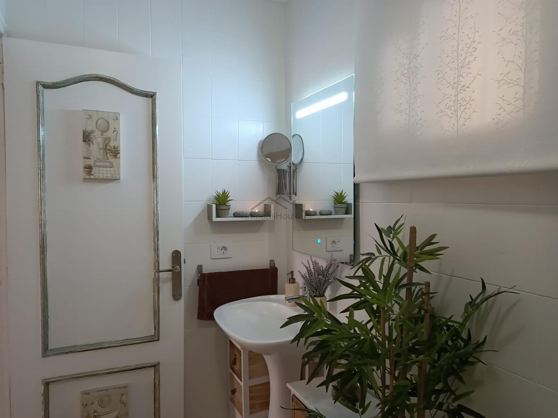 For sale of apartment in Los Cristianos
