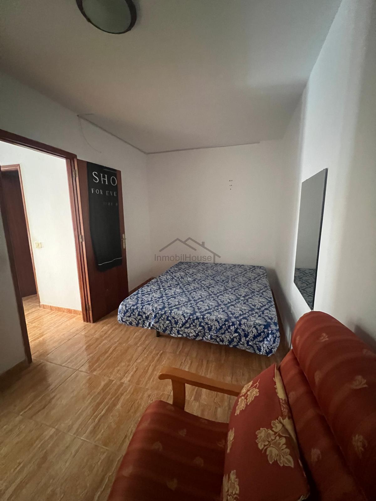 Til salg fra blok i Arona