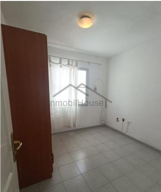 Salgai  apartamentu  San Isidro de Abona