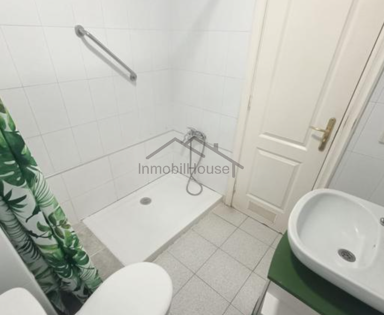 Salgai  apartamentu  San Isidro de Abona