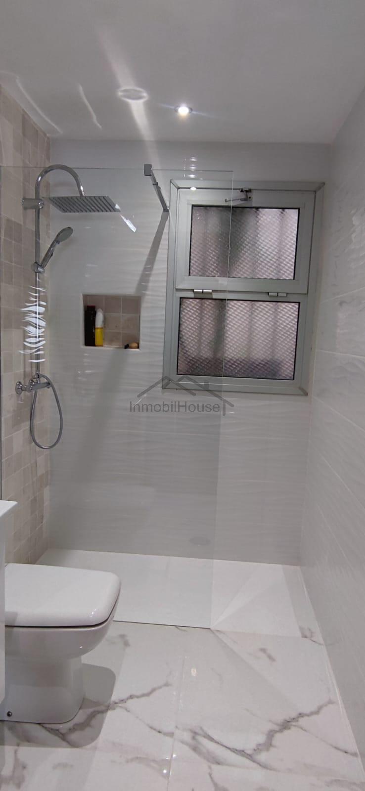 De vânzare din apartament în Arona