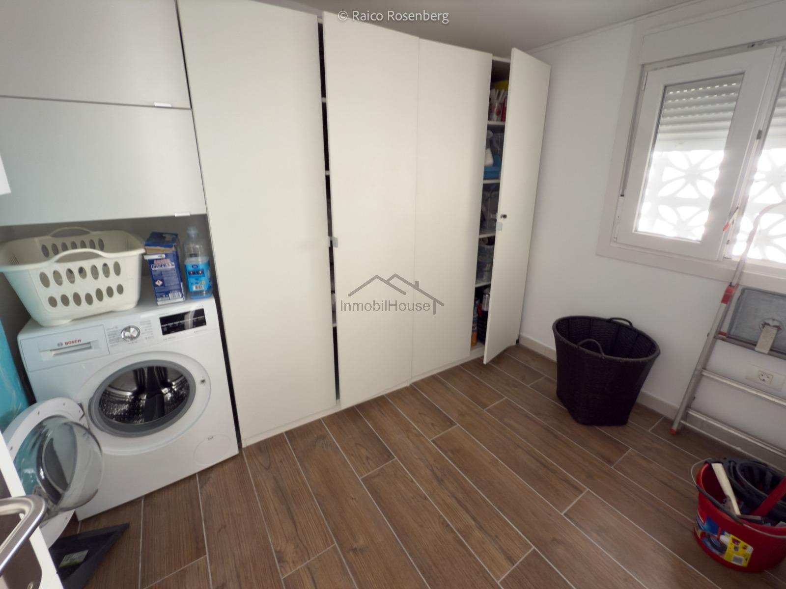 For sale of apartment in Los Cristianos