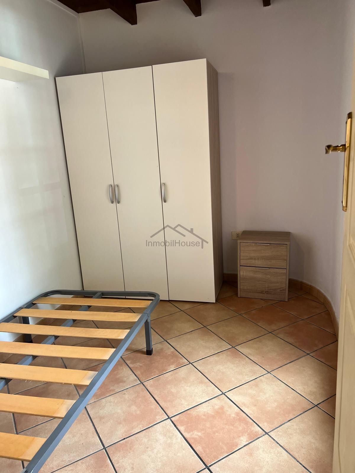 For sale of house in Arona