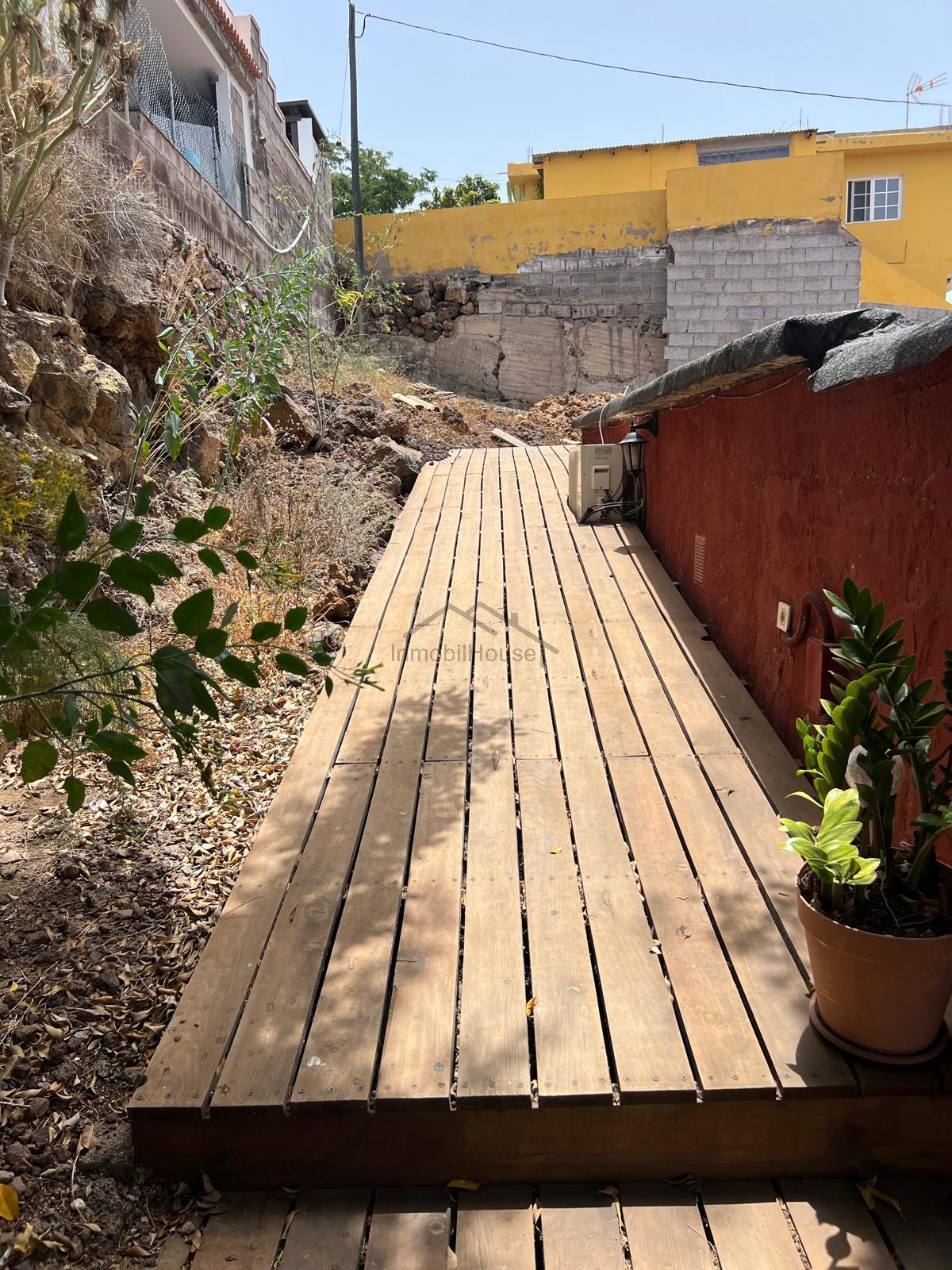 For sale of house in Arona