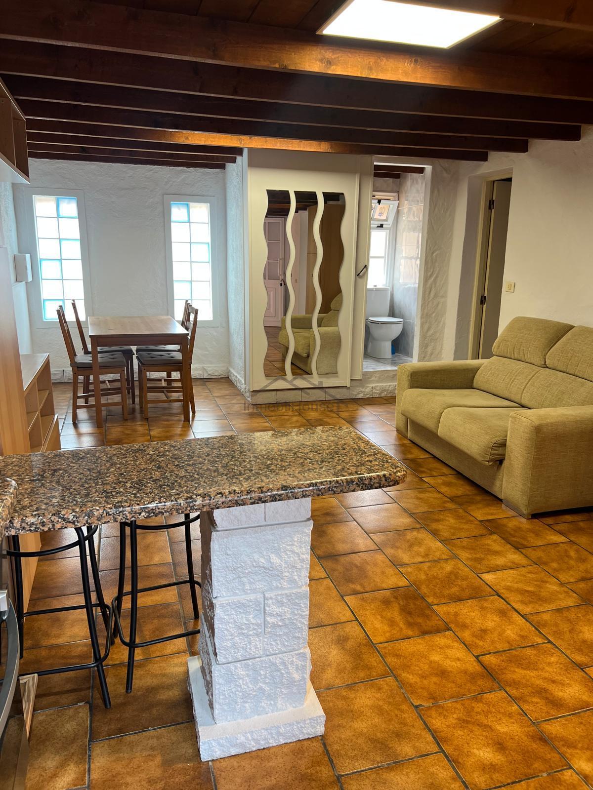 For sale of house in Arona