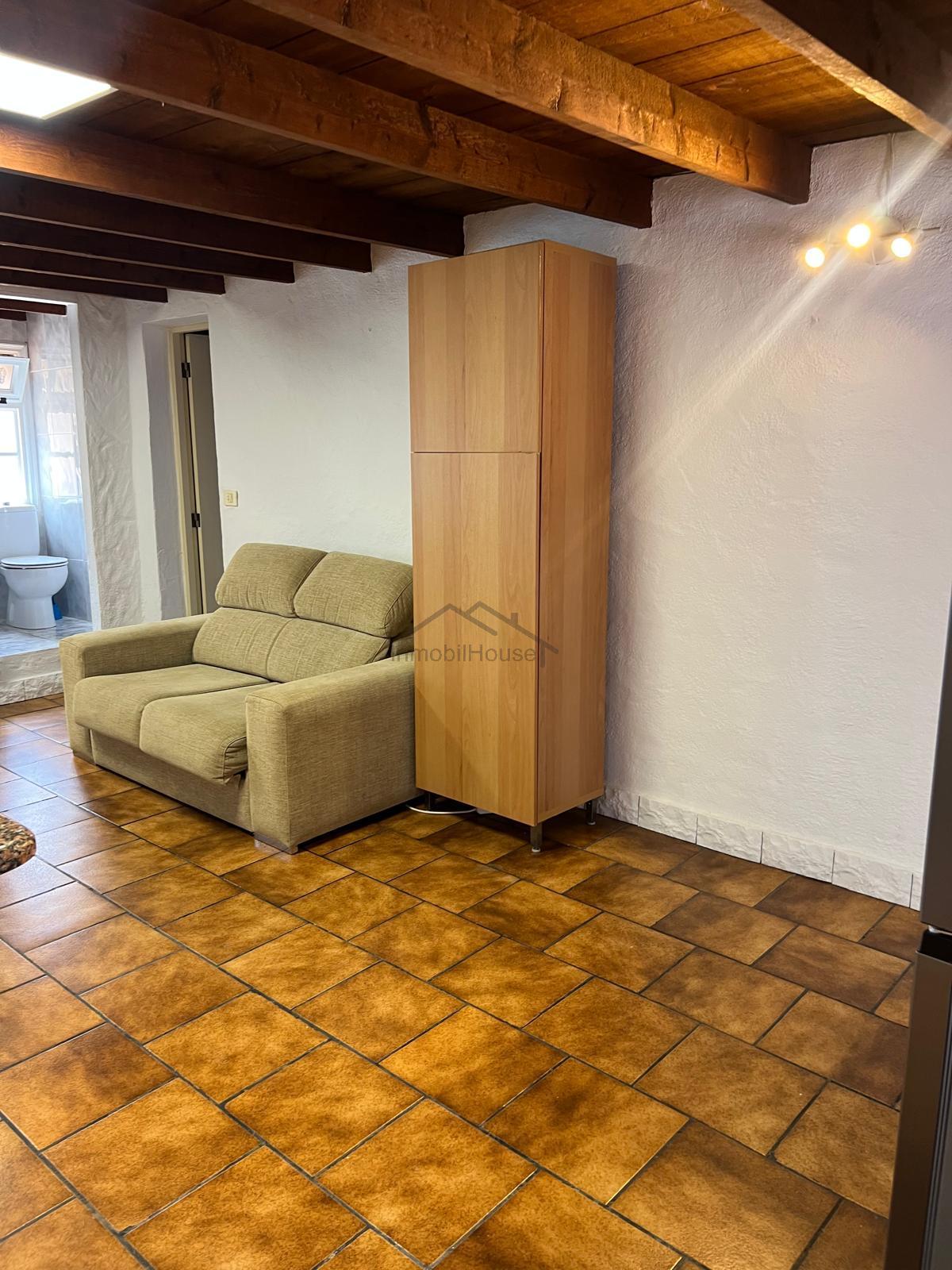 For sale of house in Arona