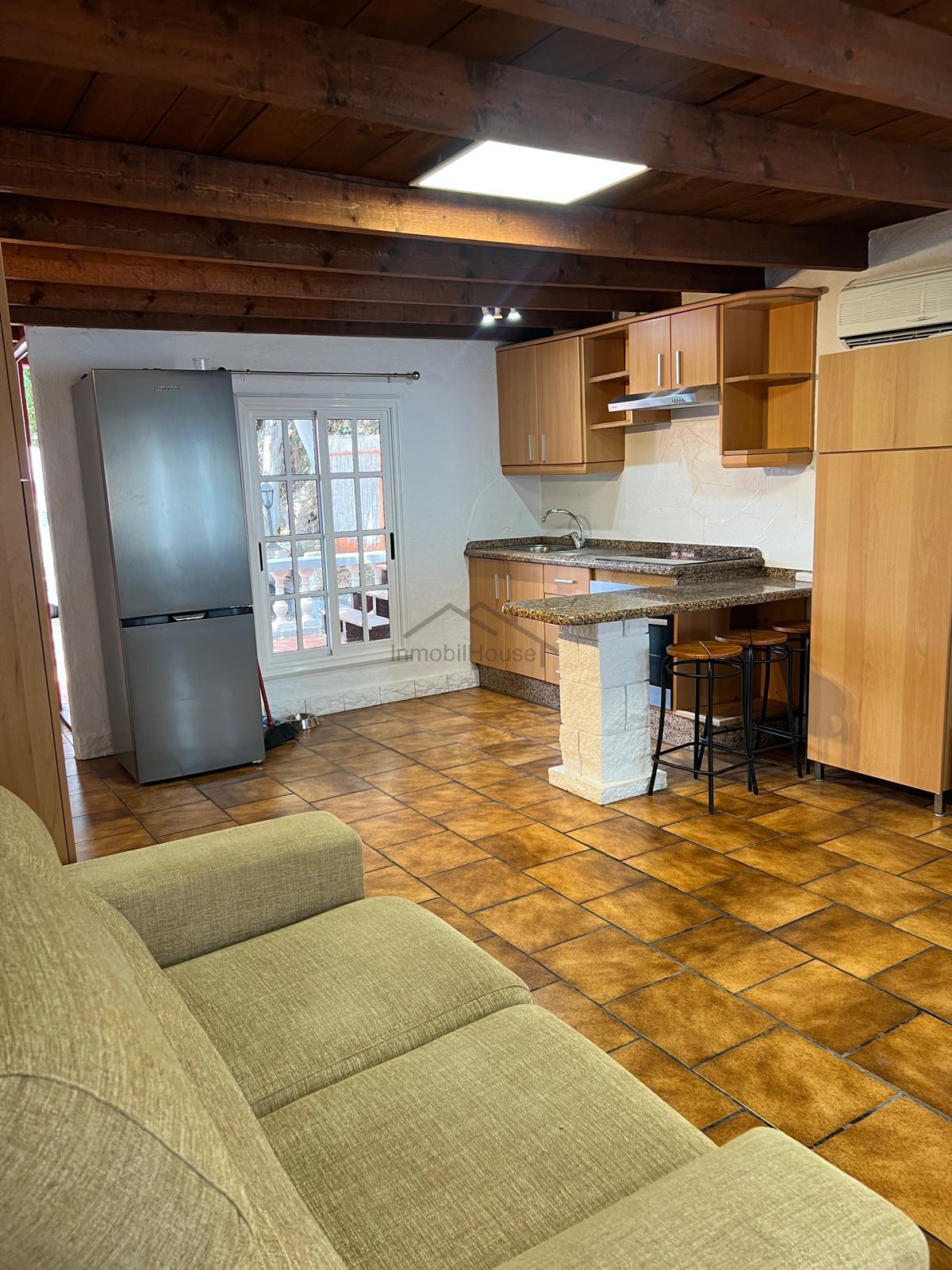 For sale of house in Arona