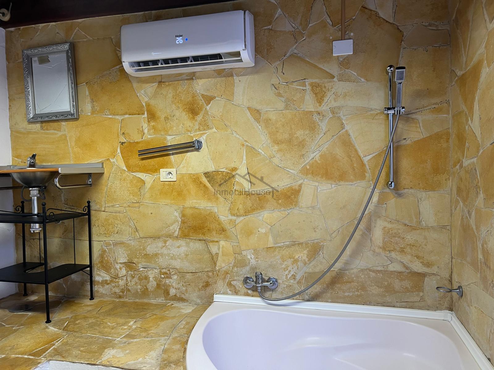 For sale of house in Arona