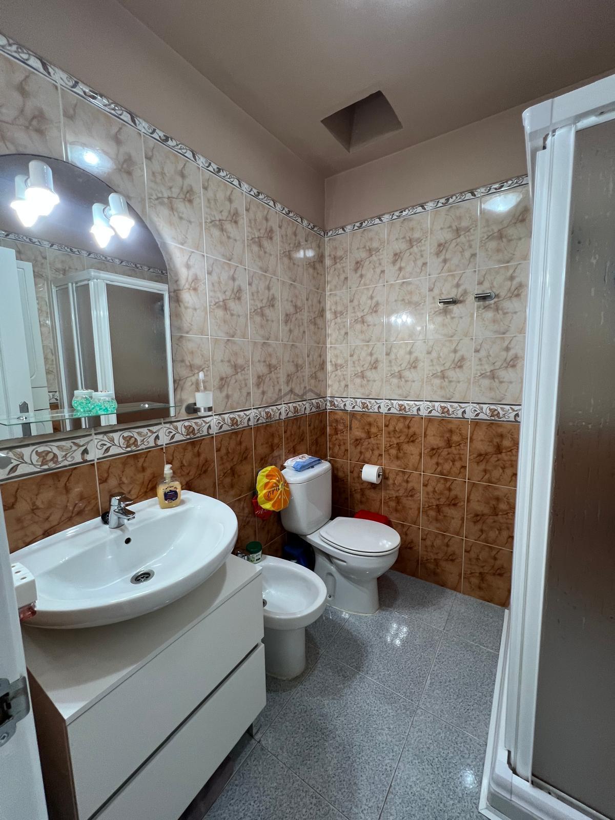 For sale of house in Arico