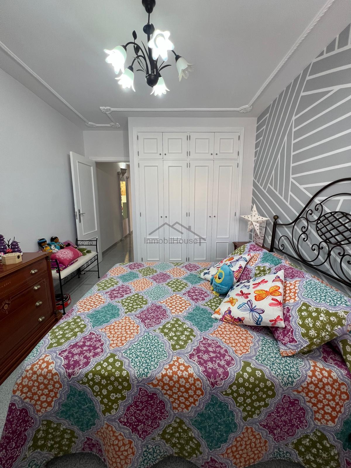 For sale of house in Arico