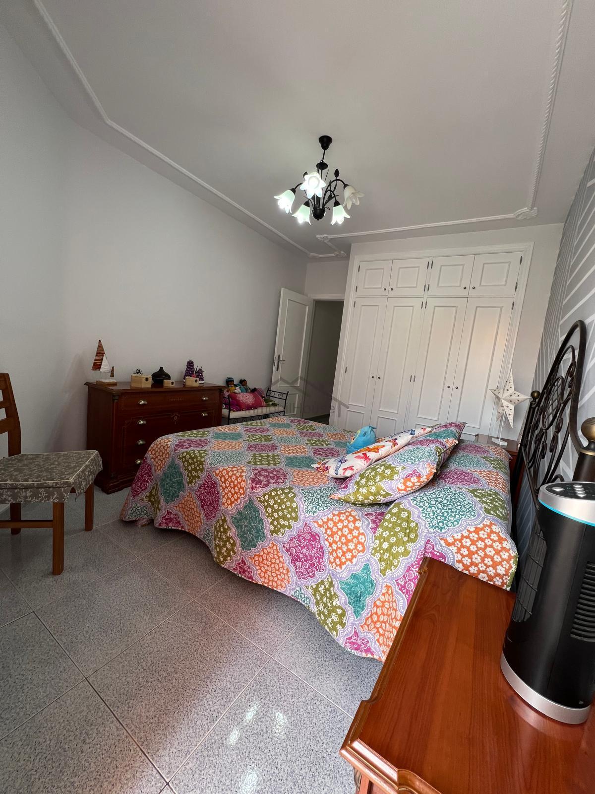 For sale of house in Arico
