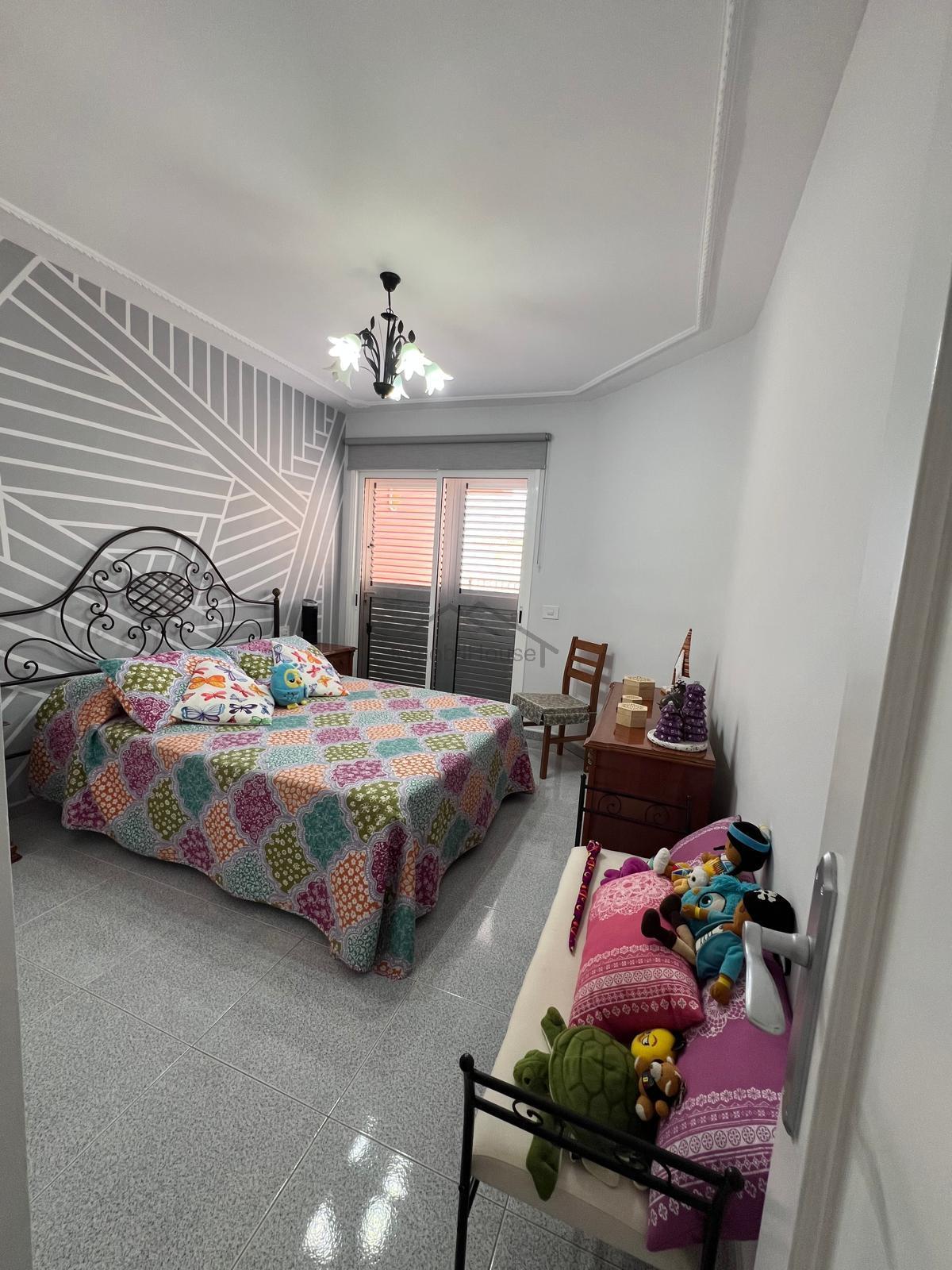 For sale of house in Arico