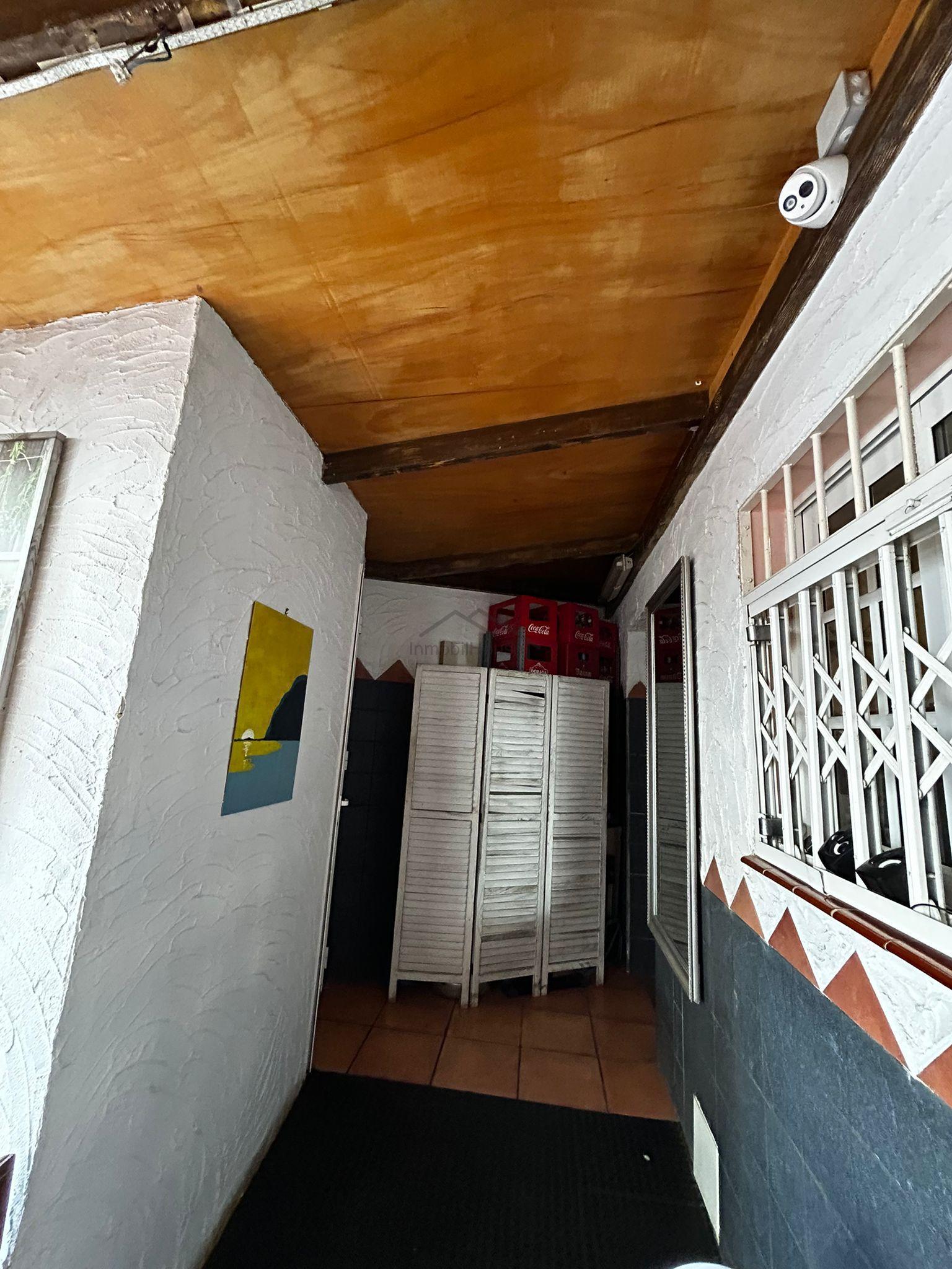 For share of premises in Guía de Isora
