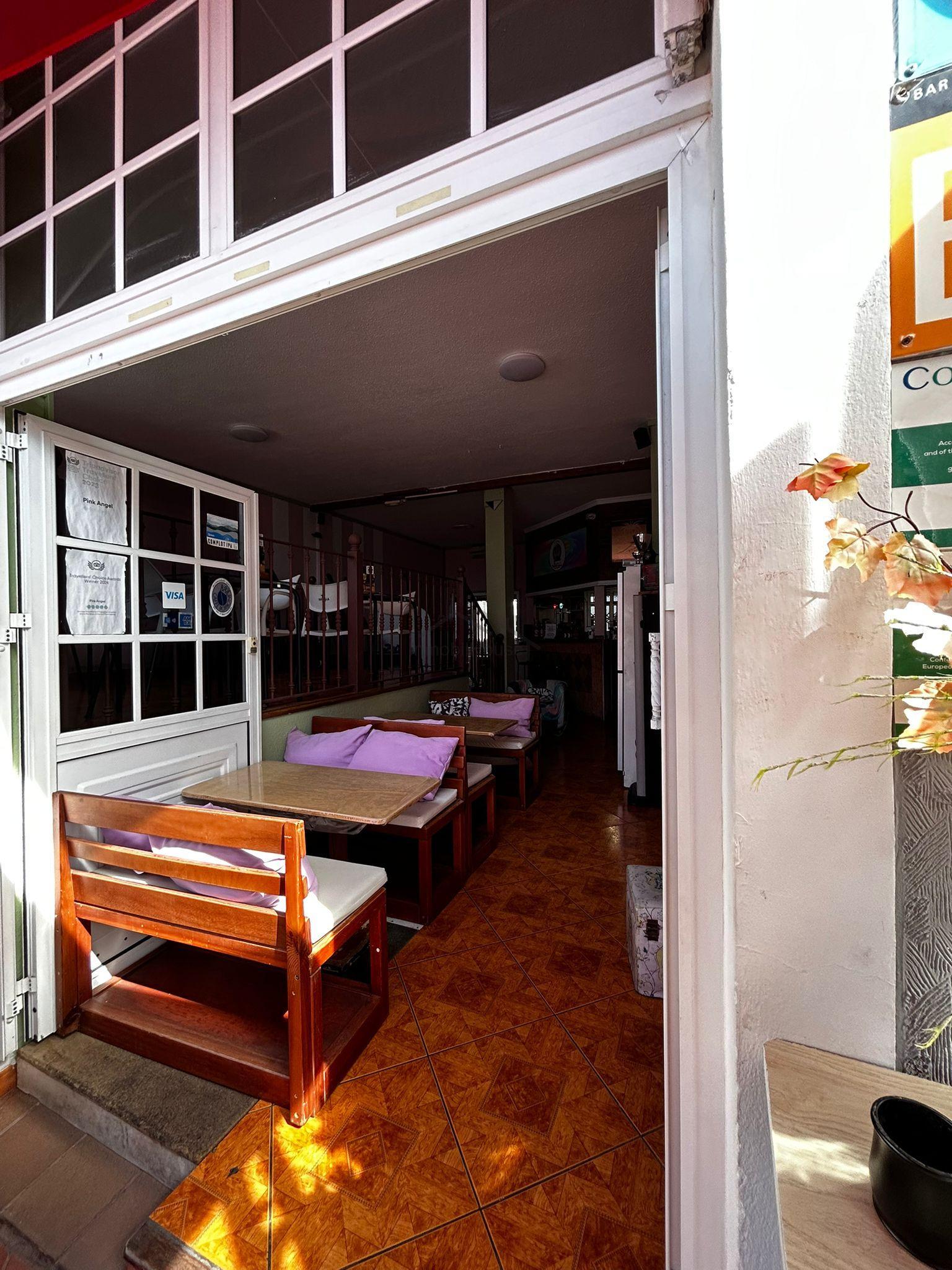For share of premises in Guía de Isora