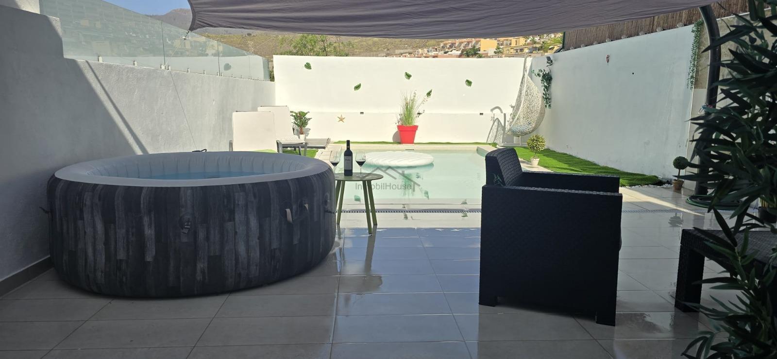 Venta de villa en Adeje