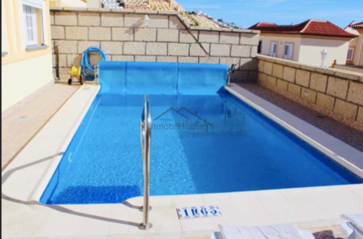 For sale of house in Adeje