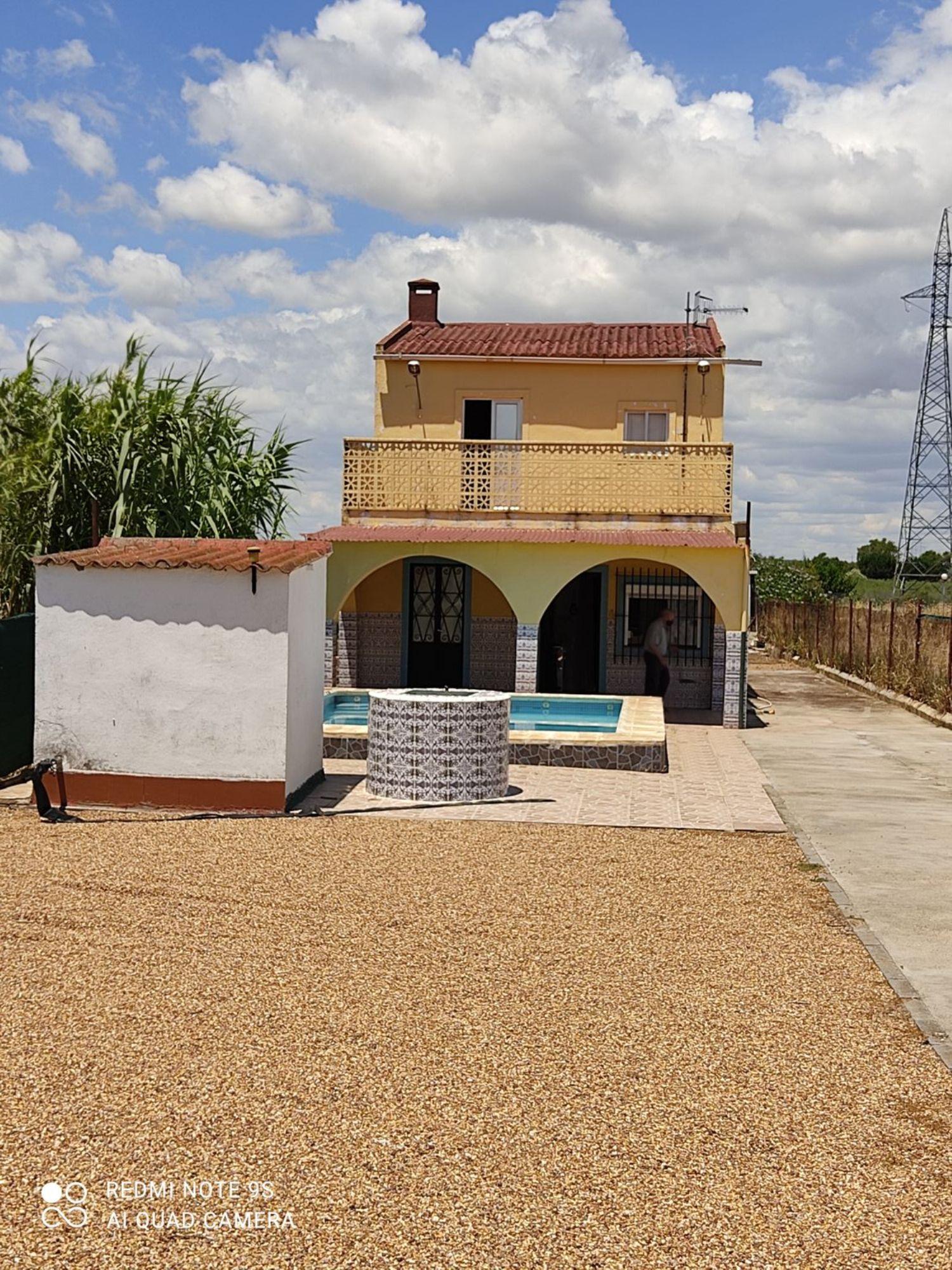 For sale of chalet in Mérida