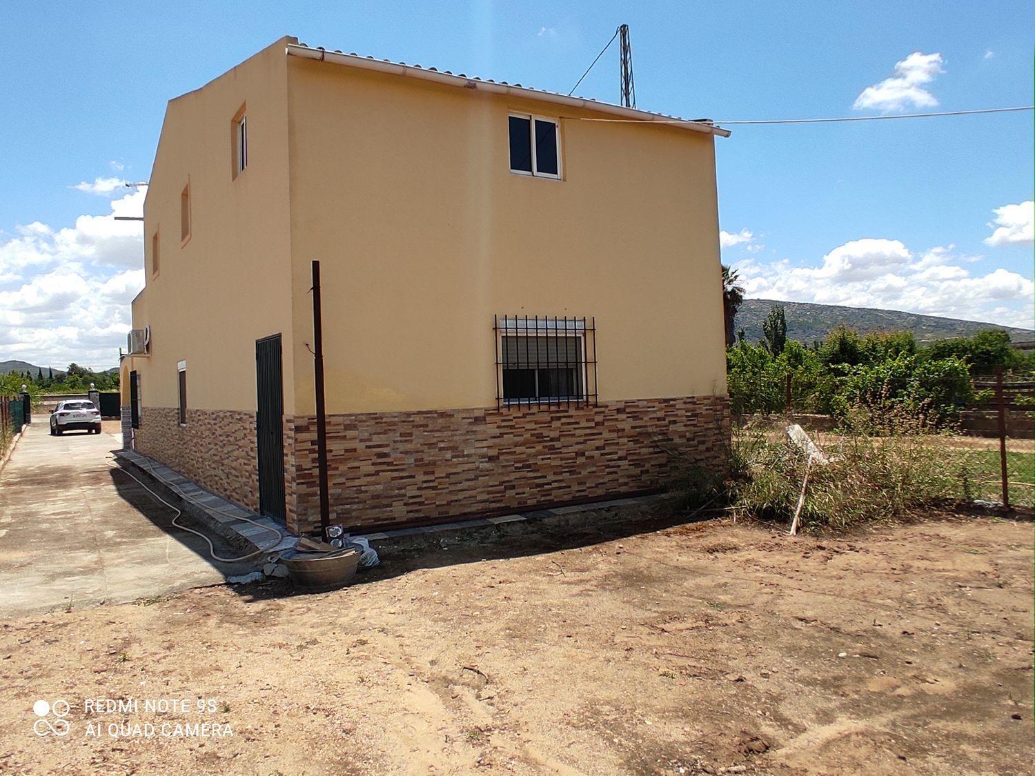 For sale of chalet in Mérida