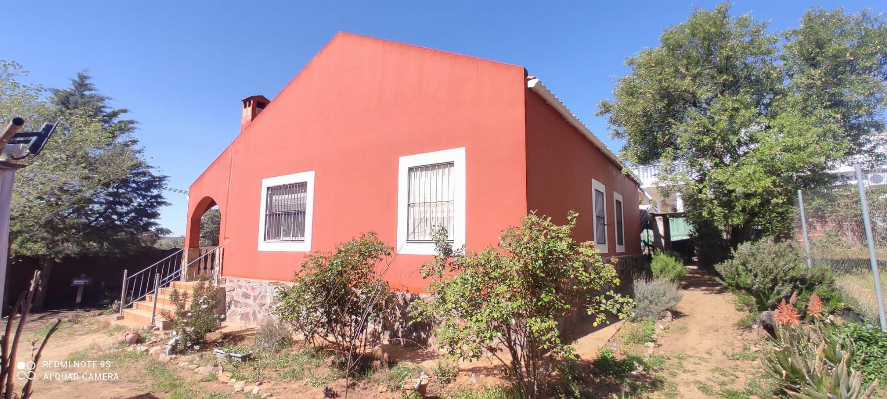 For sale of chalet in Mérida