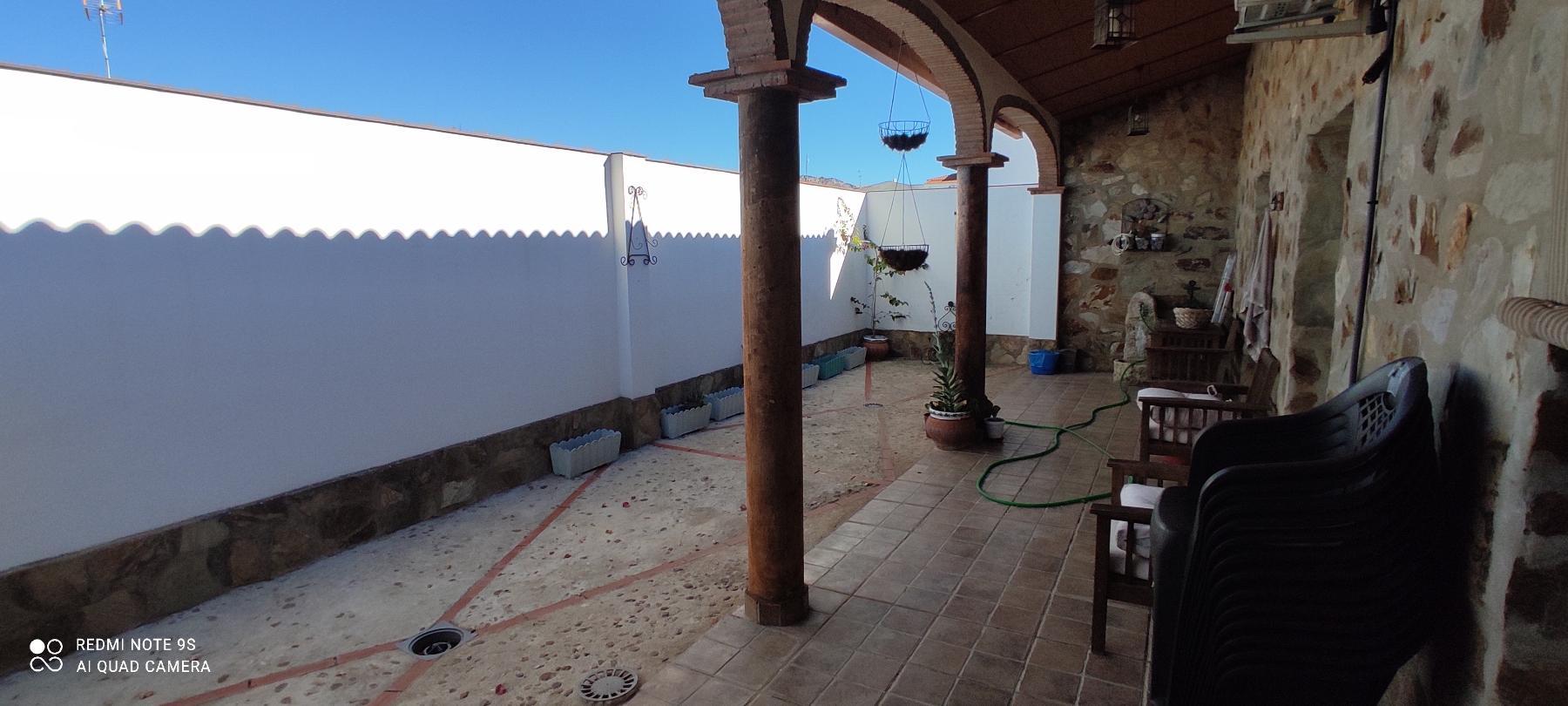 For sale of house in Arroyo de San Serván